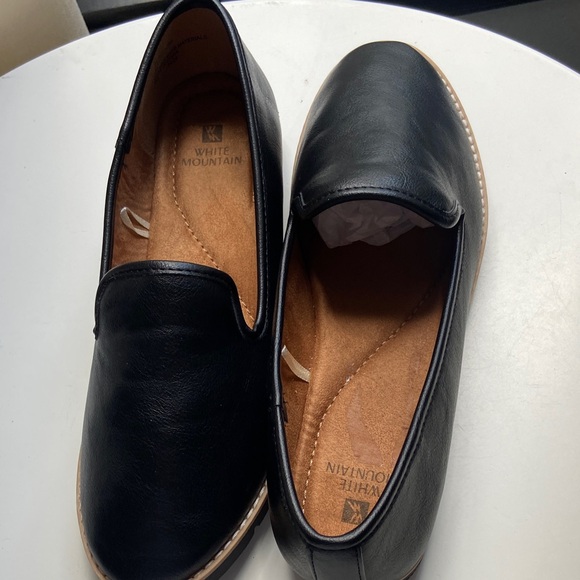 White Mountain Black Leather Slip-On Loafers - Picture 9 of 9